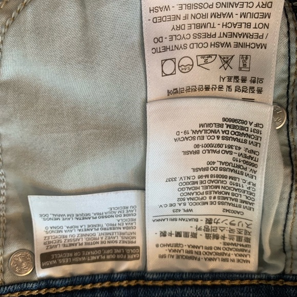 Levi’s Denim Jean Distressed shorts size 25 women’s Blue Summer - Picture 9 of 12